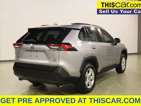 Used 2021 Toyota RAV4 XLE w/ Convenience Package AWD/4WD image 8
