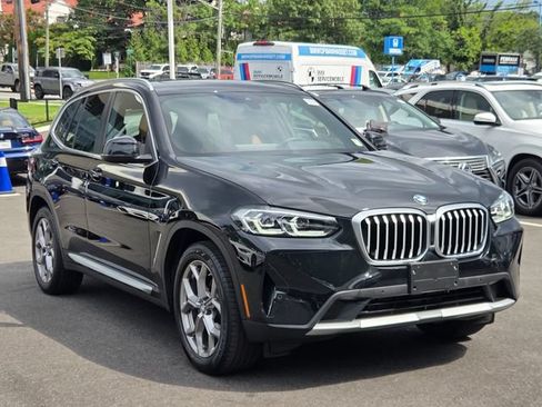 Used 2024 BMW X3 xDrive30i w/ Premium Package w/ZPA AWD/4WD image 3