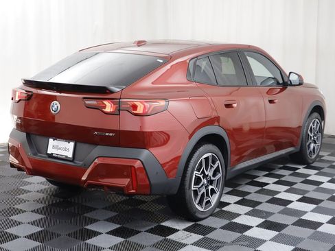 Certified 2025 BMW X2 xDrive28i image 19