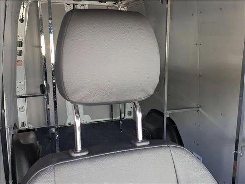 Used 2023 Mercedes-Benz Sprinter 2500 image 16