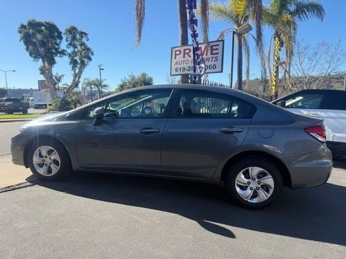 Used 2013 Honda Civic LX image 4