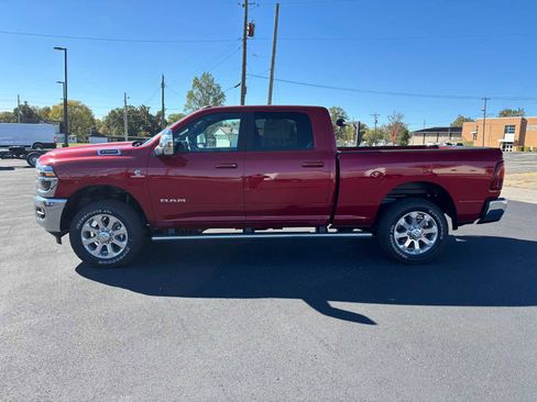 New 2026 RAM 2500 Laramie AWD/4WD image 8