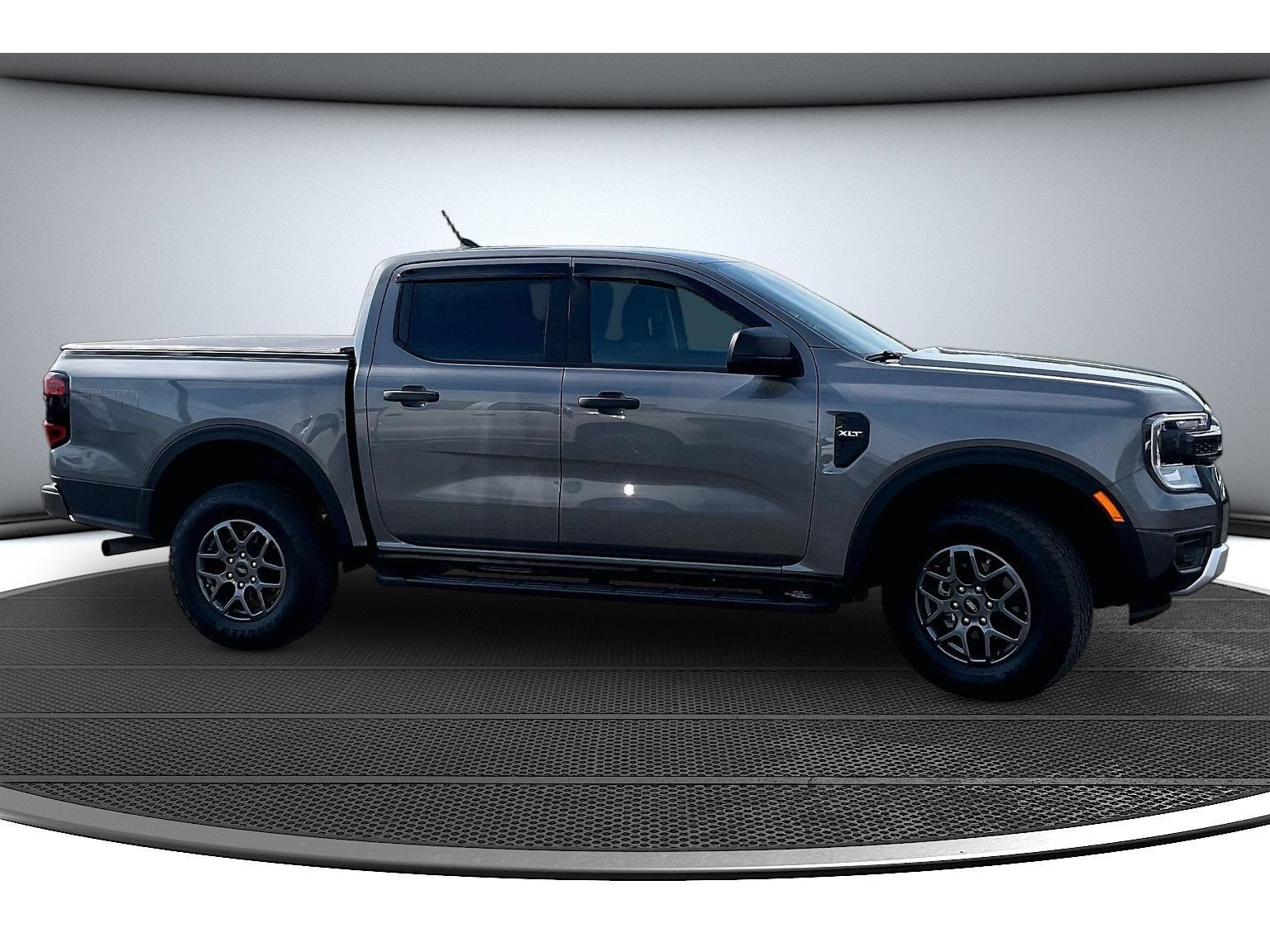 Used 2025 Ford Ranger XLT w/ Trailer Tow Package AWD/4WD image 15