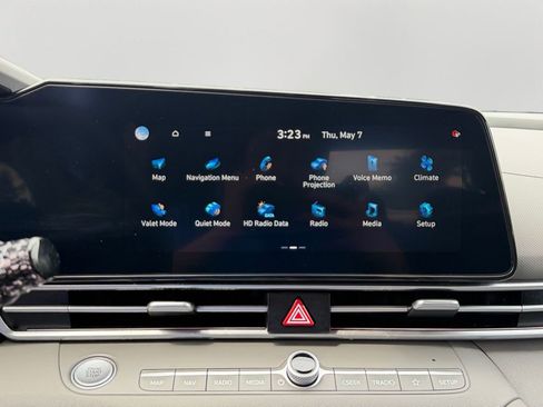 Used 2024 Hyundai Elantra SEL FWD image 18
