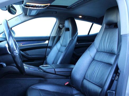 Used 2010 Porsche Panamera S image 9