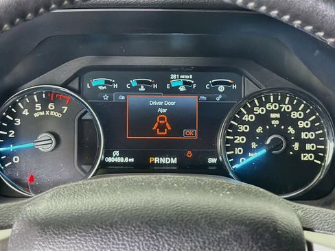 Used 2018 Ford F150 Lariat w/ Equipment Group 501A Mid AWD/4WD image 16