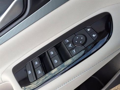 New 2026 Nissan Murano Platinum image 17