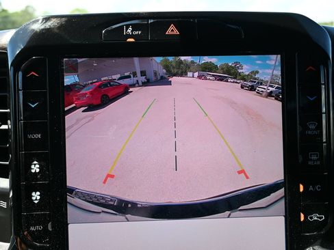 Used 2025 RAM 1500 Laramie AWD/4WD image 12