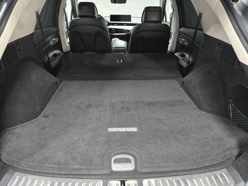 Used 2023 Genesis GV70 2.5T w/ Advanced Package image 46