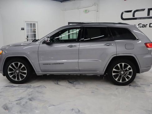 Used 2018 Jeep Grand Cherokee Overland image 4