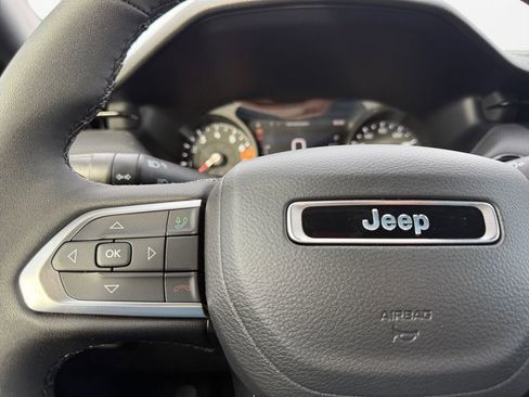 New 2026 Jeep Compass Limited image 25