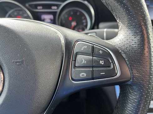 Used 2019 Mercedes-Benz GLA 250 4MATIC image 20