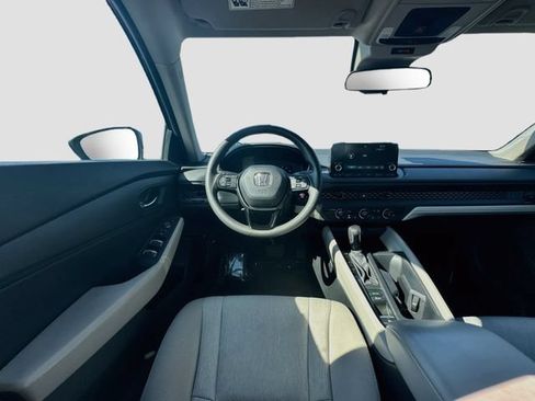 Certified 2023 Honda Accord LX image 24