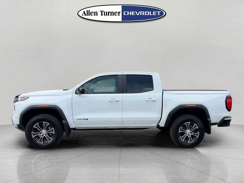 Used 2025 GMC Canyon AT4 w/ Technology Plus Package AWD/4WD image 6