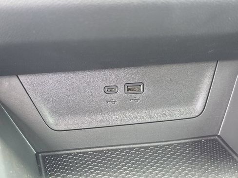 New 2026 Chevrolet Equinox RS w/ Convenience Package III FWD image 28