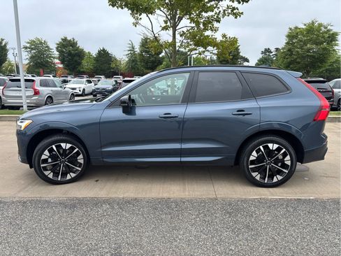 Used 2026 Volvo XC60 B5 Plus AWD/4WD image 9