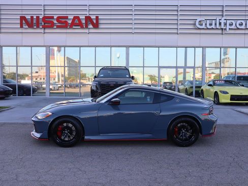 New 2025 Nissan Z NISMO w/ Floor Mat Package image 3