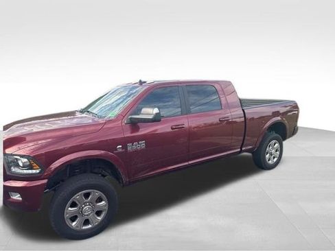Used 2018 RAM 2500 Laramie w/ Sport Appearance Group AWD/4WD image 5