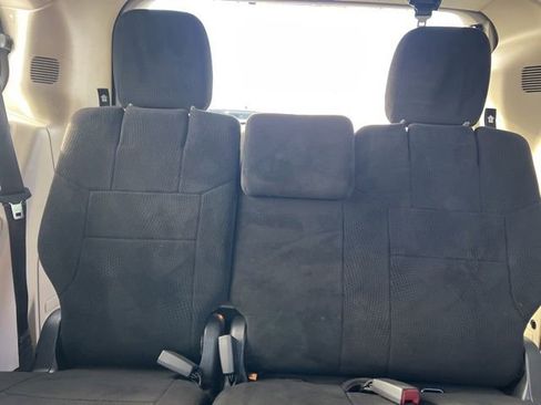 Used 2013 Dodge Grand Caravan SXT w/ Rear Park Assist Pkg image 29