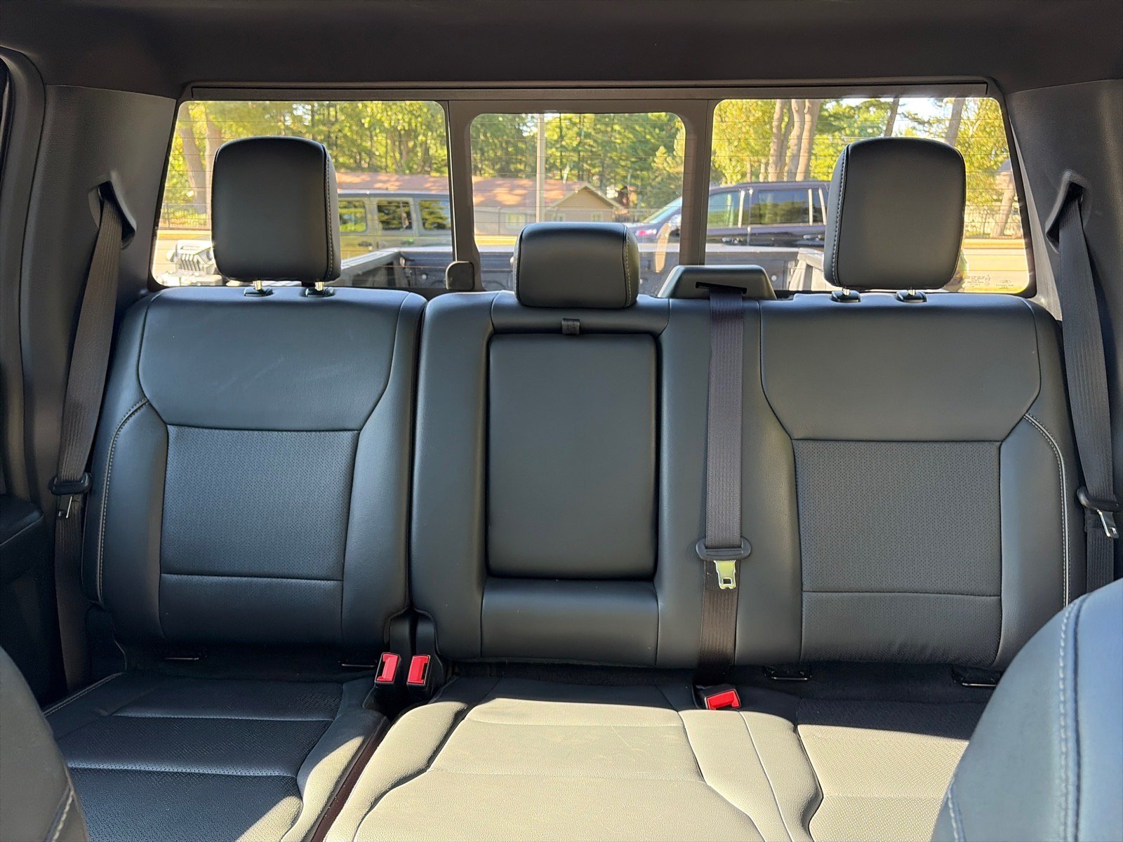 Used 2025 Ford F150 Lariat AWD/4WD image 17