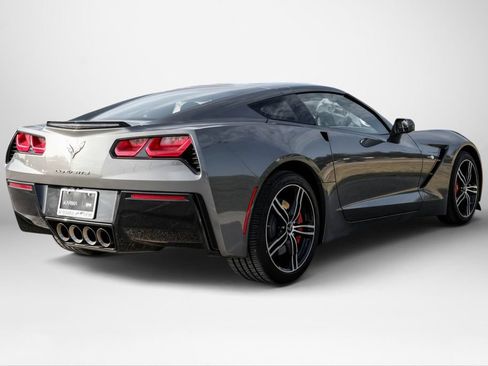 Used 2016 Chevrolet Corvette Stingray Coupe RWD image 6