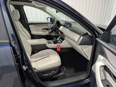 Used 2024 MAZDA CX-90 Plug-In Hybrid w/ Premium Plus AWD/4WD image 30