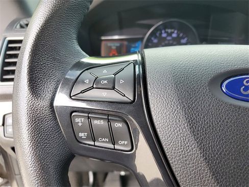 Used 2018 Ford Explorer XLT w/ Equipment Group 202A image 22
