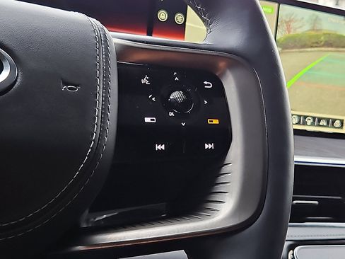 Certified 2025 INFINITI QX80 Autograph image 23