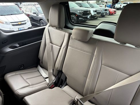 Used 2021 Ford Expedition XLT image 14