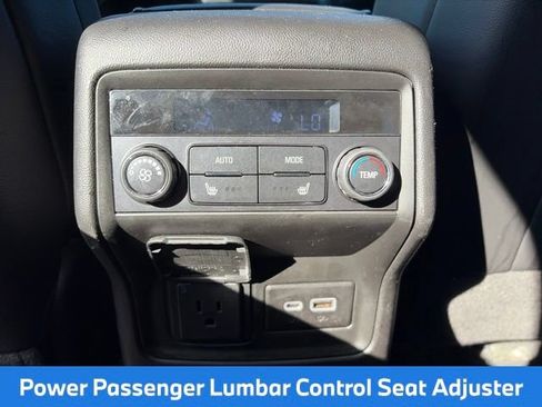 Used 2023 GMC Acadia AT4 w/ Technology Package AWD/4WD image 27