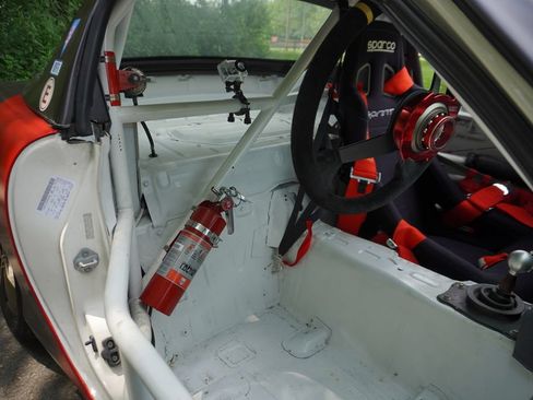 Used 1999 MAZDA MX-5 Miata RWD image 32