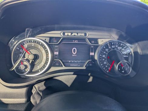 Used 2020 RAM 1500 Big Horn AWD/4WD image 30
