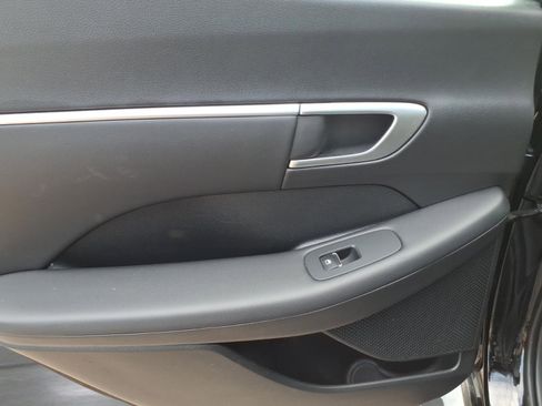Used 2024 Hyundai Sonata SEL w/ Convenience Package FWD image 10