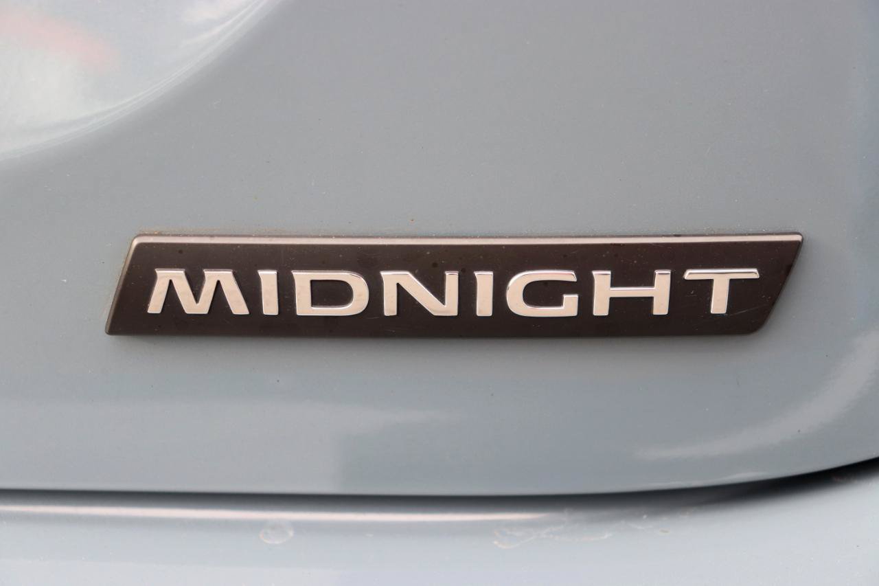 Used 2025 Nissan Sentra SR w/ Midnight Edition FWD image 54