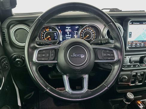 Used 2021 Jeep Wrangler Unlimited Sahara AWD/4WD image 17