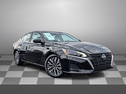 Used 2025 Nissan Altima 2.5 SV