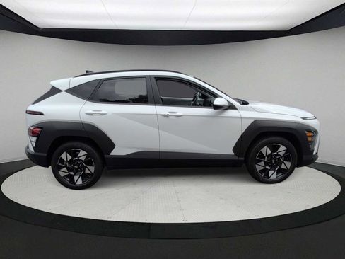 Used 2025 Hyundai Kona SEL FWD image 9