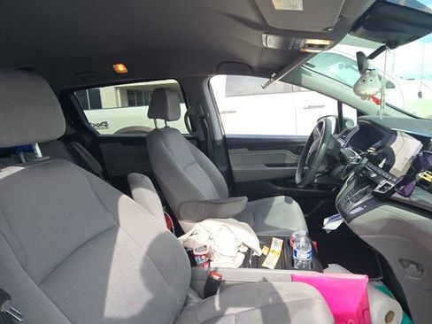 Used 2018 Honda Odyssey EX image 11