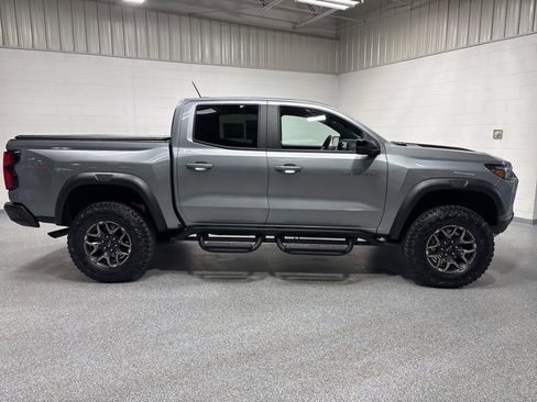 Used 2024 Chevrolet Colorado ZR2 w/ ZR2 Convenience Package III AWD/4WD image 8