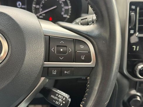 Used 2022 Lexus GX 460 Luxury w/ Sport Design Package AWD/4WD image 17