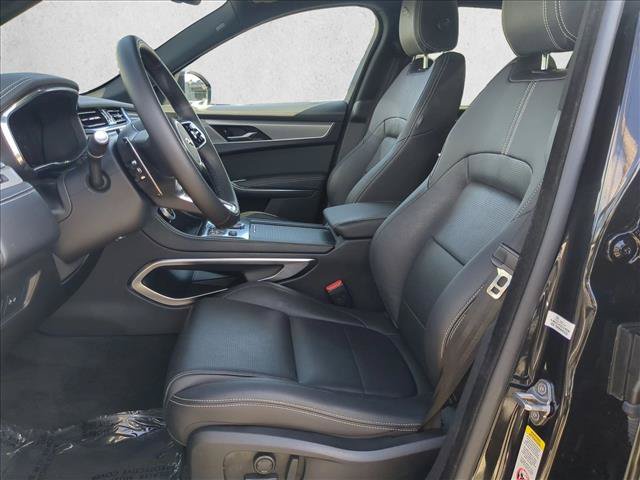 Used 2024 Jaguar F-PACE R-Dynamic S AWD/4WD image 17