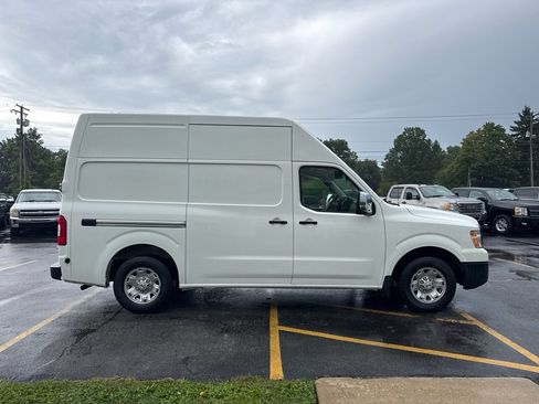 Used 2015 Nissan NV 2500 SV w/ Side & Curtain Airbag Package RWD image 5