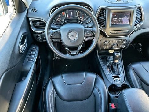 Used 2021 Jeep Cherokee Latitude Plus image 21