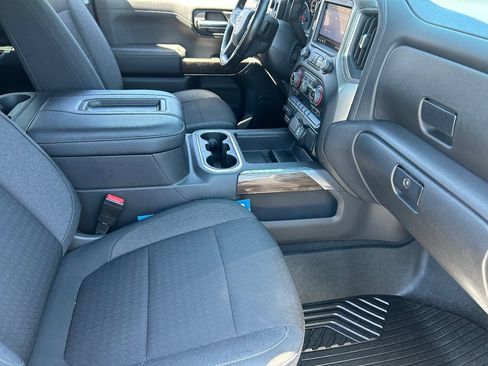 Used 2021 Chevrolet Silverado 1500 LT Trail Boss AWD/4WD image 11