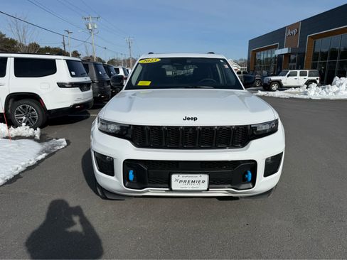 Used 2023 Jeep Grand Cherokee 30th Anniversary image 2