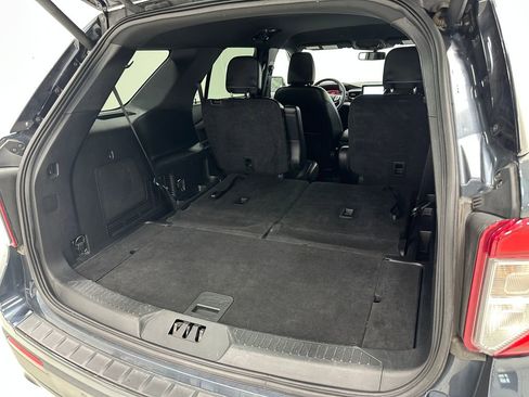Used 2022 Ford Explorer ST-Line w/ Class IV Trailer Tow Package image 16