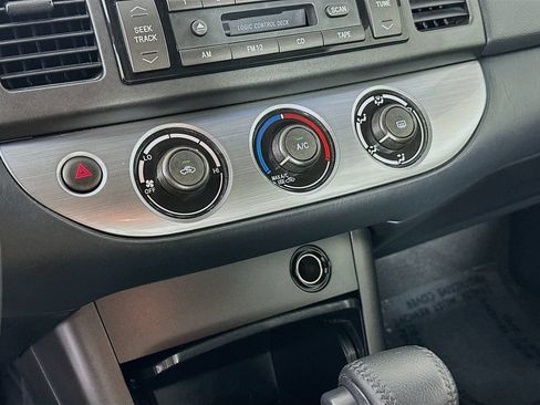 Used 2006 Toyota Camry FWD image 19