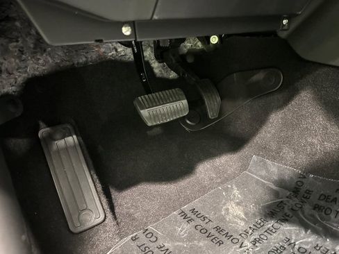 Used 2026 Subaru Forester Wilderness w/ Wilderness Plus Package image 31