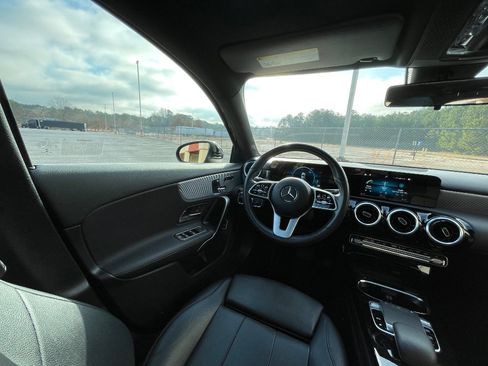 Used 2019 Mercedes-Benz A 220 image 32