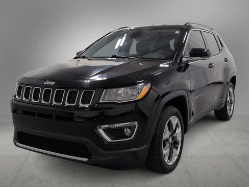 Used 2018 Jeep Compass Limited w/ Navigation Group AWD/4WD image 4